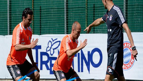 Claudio Pizarro particípará en los primeros entrenamientos de Pep Guardiola