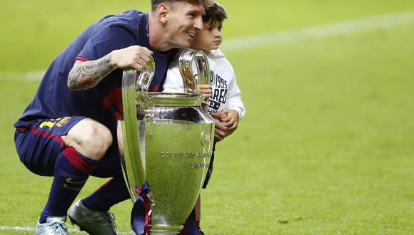 Lionel Messi y los festejos en la cancha junto a su pequeño Thiago [VIDEO]