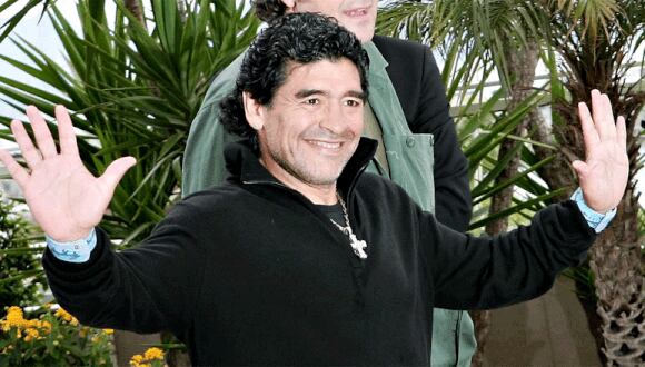 Maradona y otras estrellas llegaron a Chechenia para inaugurar estadio