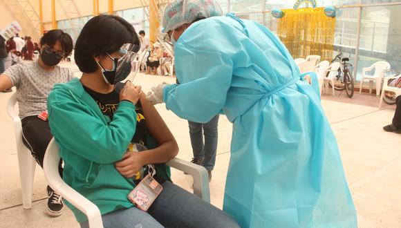Junín es una de las regiones que también ha empezado a vacunar a los adolecentes. (Foto: Diresa Junín)