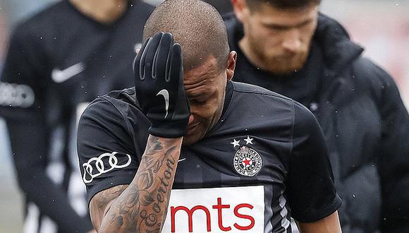 Futbolista brasileño abandona el campo de juego entre lágrimas por racismo