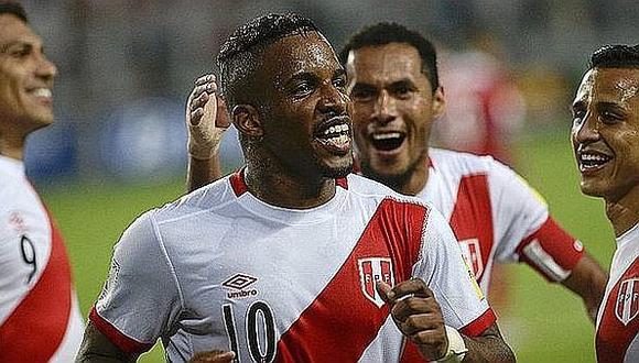 Jefferson Farfán y el noble gesto con un hincha de la selección peruana