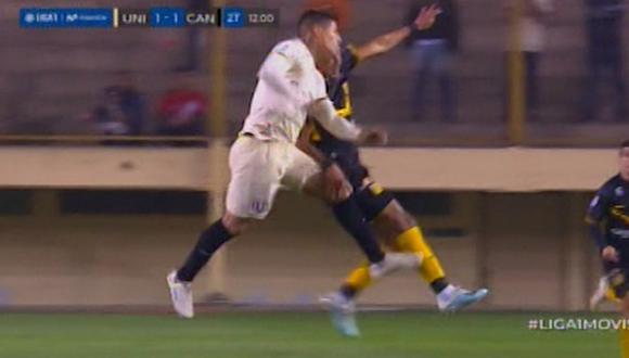 Universitario vs. Cantolao | Armando Alfageme sufrió brutal choque de cabezas y fue retirado en camilla [VIDEO]