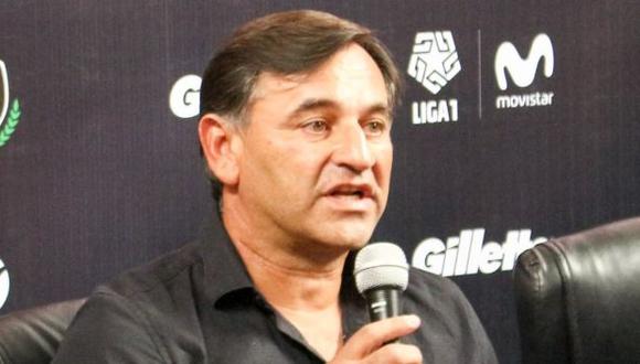 Carlos Bustos dirigió también a San Martín y Melgar en el fútbol peruano. (Foto: FBC Melgar)