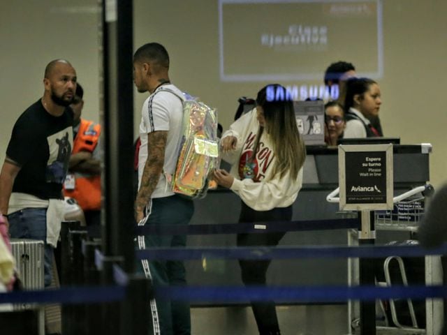 Selección Peruana | Paolo Guerrero partió rumbo a Brasil para unirse a la pretemporada del Internacional | Fotos y Video: César Bueno (GEC)
