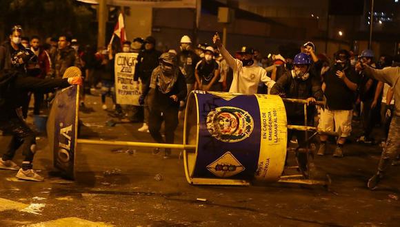 Enfrentamientos entre manifestantes y agentes de la Policía Nacional durante la segunda marcha nacional dejó al menos dos muertos. (Foto: GEC)