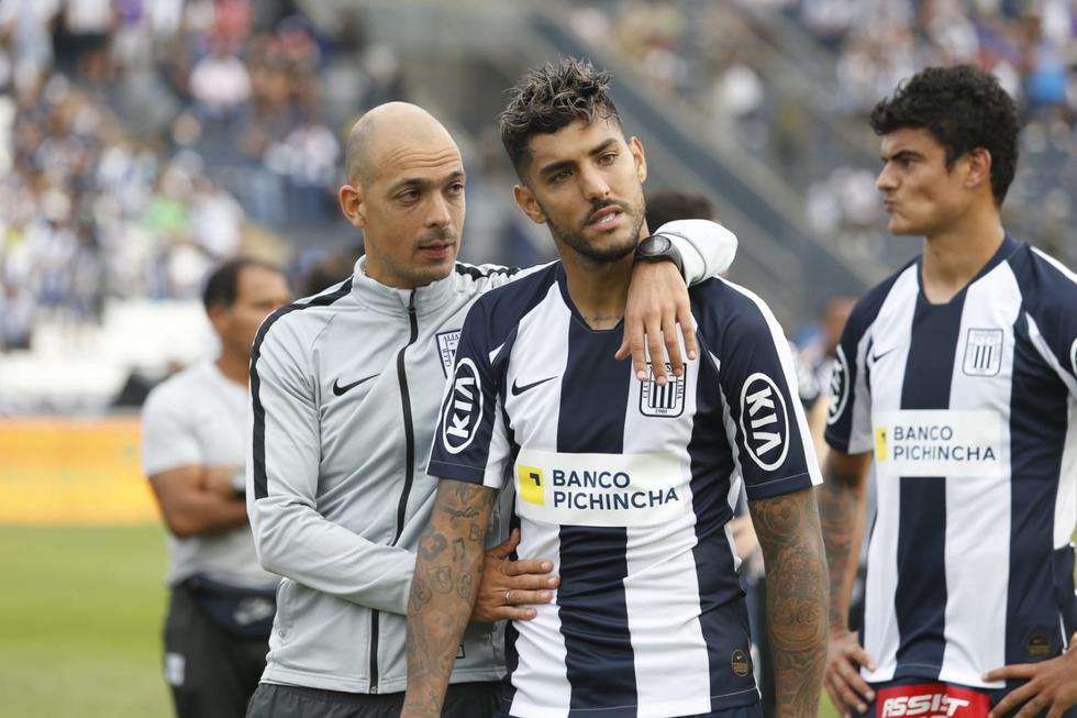Los jugadores de Alianza Lima abandonaron cabizbajos el campo de Matute tras perder la final | Foto: GEC