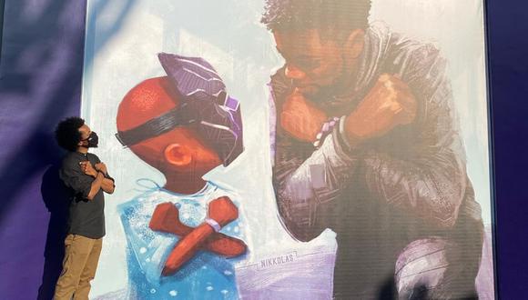 Disney presenta el emotivo mural que creó en honor a la memoria de Chadwick Boseman. (Foto: @NikkolasSmith)