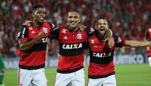 Paolo Guerrero recibió apoyo de comapañero de Flamengo por falta de gol