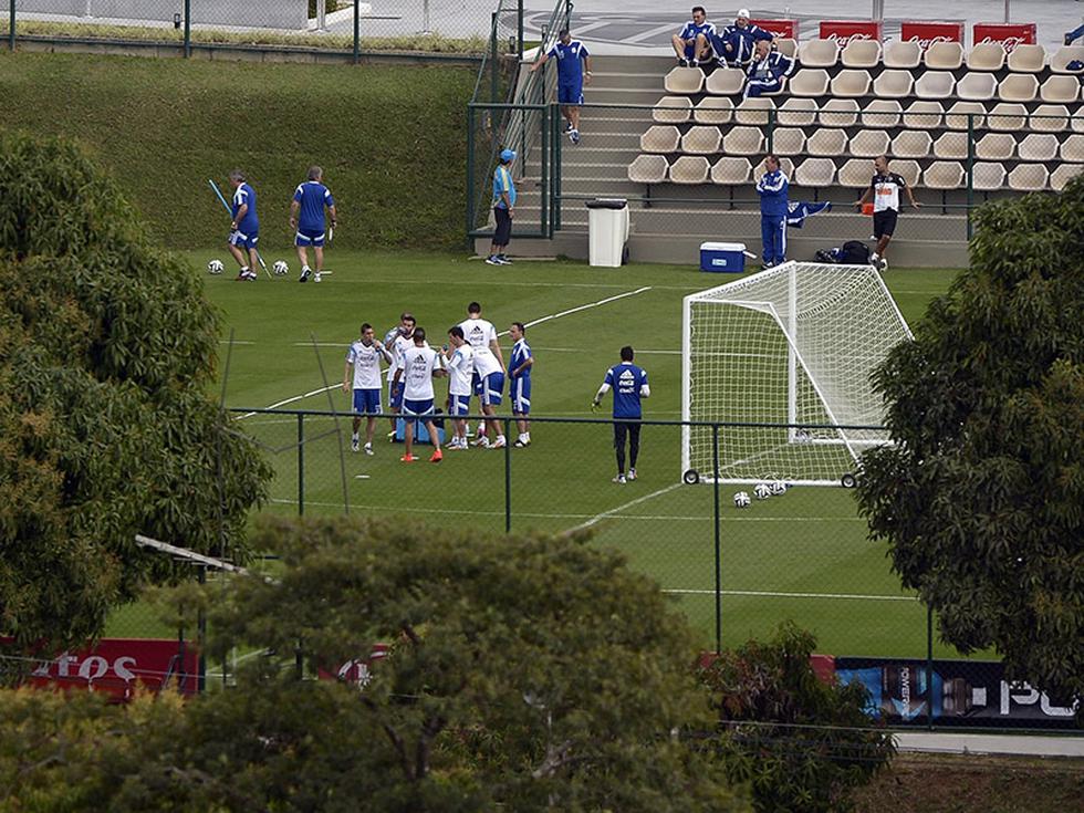 Mundial Brasil 2014: Captan a Lionel Messi en calzoncillos durante entrenamiento de Argentina [FOTOS]