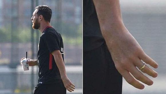 Lionel Messi usa su anillo durante los entrenamientos en Barcelona
