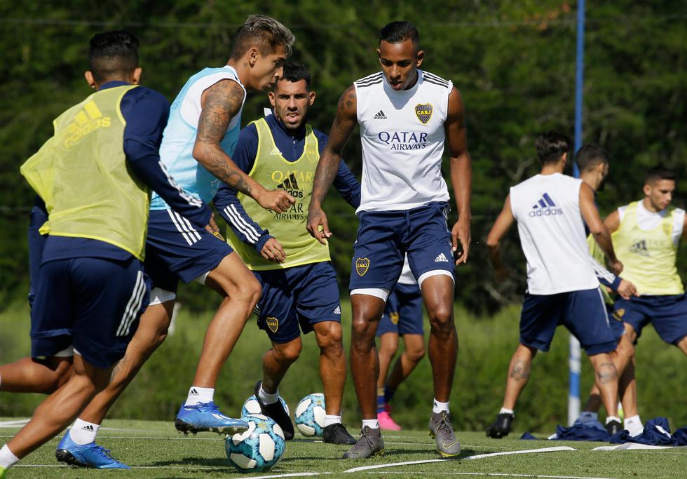 Boca Juniors presenta a Carlos Zambrano