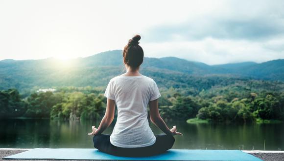 El yoga es perfecto para reducir la ansiedad y el estrés. Según un estudio realizado por Ronald C. Kressler, quien es sociólogo y docente en el Harvard Medical School de Massachusetts. (Difusión)
