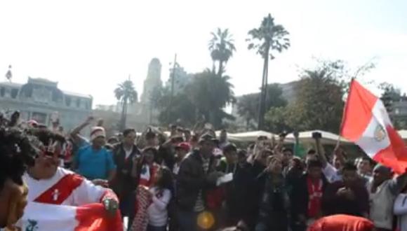 Copa América 2015: la barra peruana tomó Santiago para alentar a la blanquirroja [VIDEO]