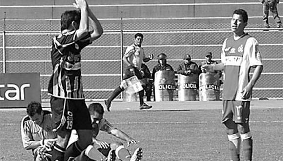 Bolognesi no supo cuidar su ventaja sobre Vallejo y al final empató 2-2 en casa