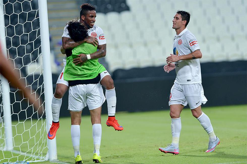 Jefferson Farfán: Así celebró su segundo gol con el Al Jazira [GALERÍA]