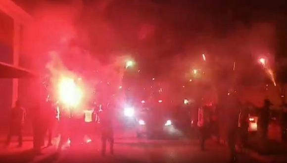 Universitario vs. Sport Huancayo: hinchas cremas 'incendiaron' Huancayo en la previa del partido del Clausura | VIDEO