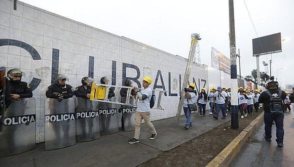 Alianza Lima | Hinchas cuidaron Matute toda la madrugada por posible invasión de Aposento Alto | VIDEO