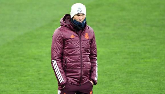 Zinedine Zidane no estará en el banquillo en el Real Madrid-Alavés de este sábado. (Foto: AFP)