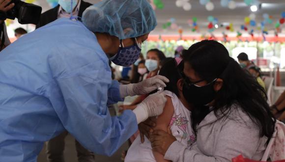 Unos 7 mil niños recibirán asistencia psicológica en locales de inmunización | Foto: Britanie Arroyo / @photo.gec