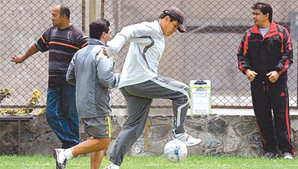 Cruz Azul confirma interés por Reynoso, quien también desea cobrarse su revancha en la Copa con la "U"