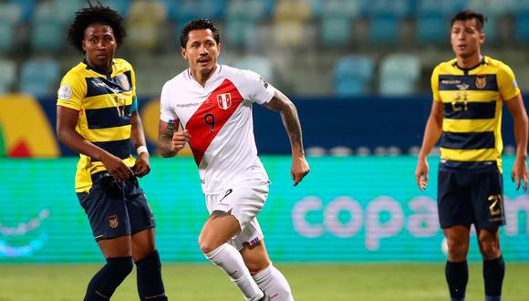 Gianluca Lapadula ha sido titular en los últimos 4 partidos de la selección peruana. (Foto: AFP)