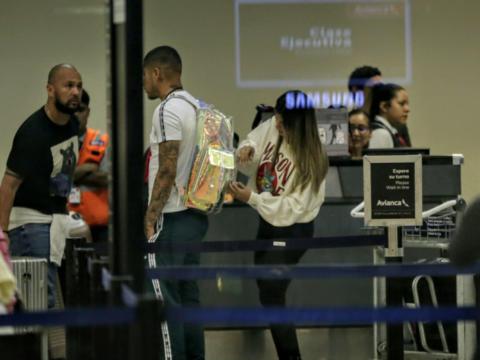 Selección Peruana | Paolo Guerrero partió rumbo a Brasil para unirse a la pretemporada del Internacional | Fotos y Video: César Bueno (GEC)