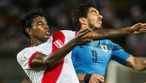 Miguel Araujo se perderá el Perú vs. Uruguay tras dar positivo a COVID-19. (Foto: EFE)