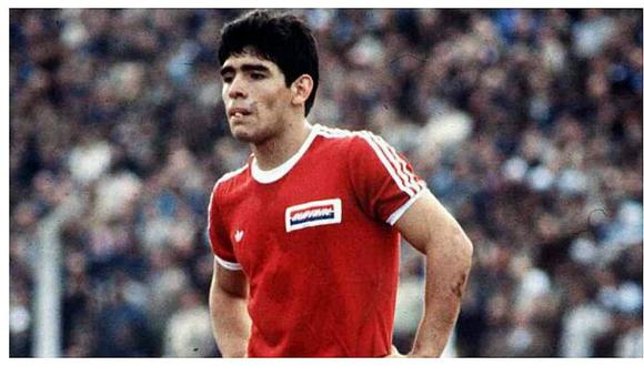 Diego Armando Maradona: Hace 40 años debutó como profesional (FOTOS)