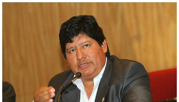 Tesorero de la FPF acusó 'despilfarro' del directorio de Edwin Oviedo 