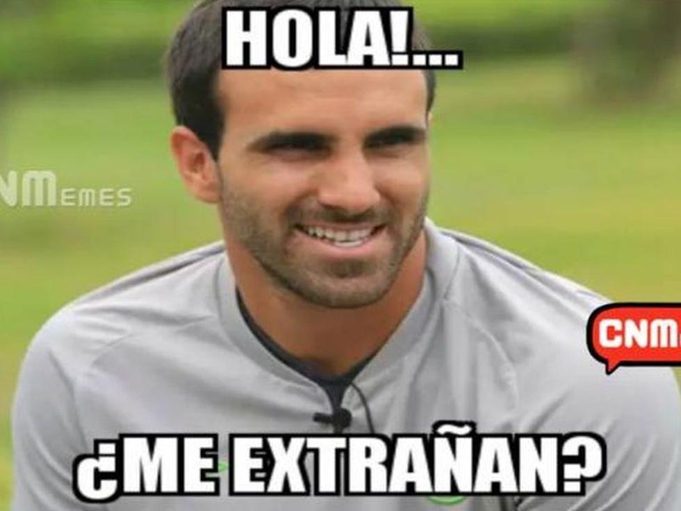 Raúl Fernandez  y los memes tras terrible blooper [FOTO]
