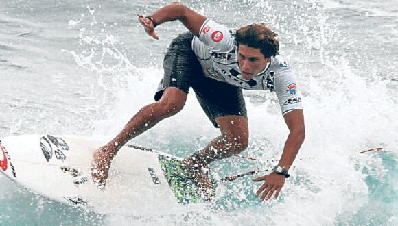 Campéon Latinoamericano Sebastián Alarcón llevará el surf al cine