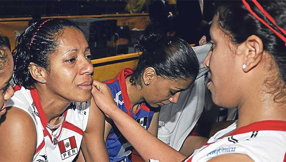 Entre lágrimas Leyla Chihuán anuncia retiro de la selección tras fracaso mundialista