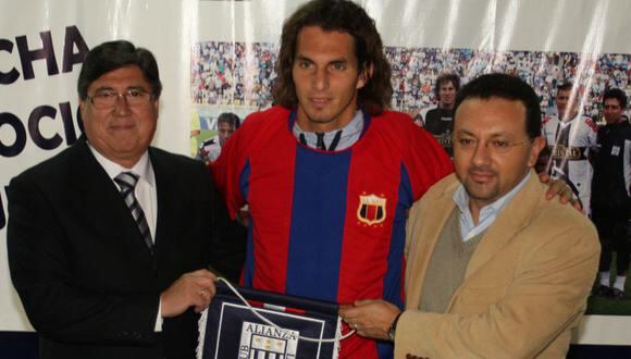 "Zlatan" Fernández prometió ganar títulos con el Deportivo Quito