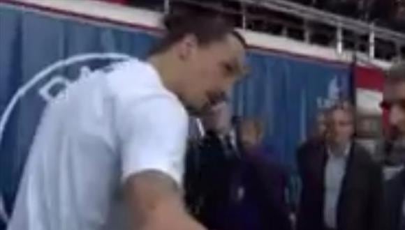 Zlatan Ibrahimovic se molesta con periodista por empujar a su hijo [VIDEO]