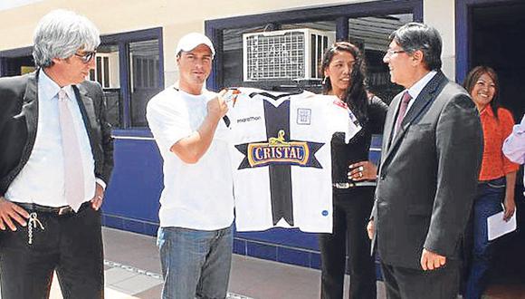 Peirone no fue presentado porque presidente de club chileno firmará recién el 2 de enero su liberación