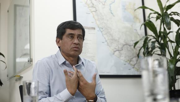 Ministro de Transportes y Comunicaciones, Carlos Lozada, indica que subsidio para el Metropolitano y Corredores Complementarios se darán a través de otra norma.  (Foto: Leandro Britto)