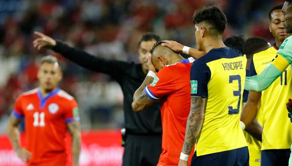 Chile estaba obligado a ganar, pero cayó por primera vez en casa ante Ecuador.