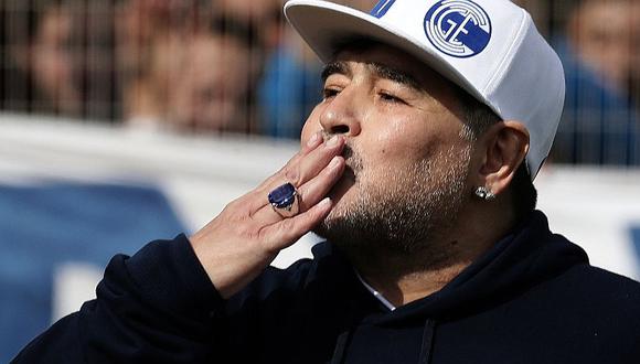 Dertycia, exgoleador del fútbol peruano tuvo gran gesto con Diego Maradona previo a partido por la Superliga Argentina