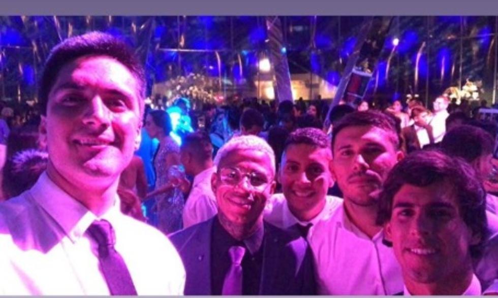 Los futbolistas de la Liga 1 y selección peruana lucieron sus mejores atuendos