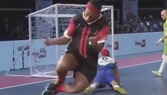 Ronaldinho: huacha sin tocar el balón para anotar un golazo [VIDEO]