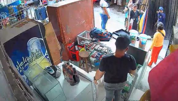 A fines del mes de enero, un vendedor venezolano fue asesinado en el mercado ex-Mayorista de Trujillo y ahora han salido a la luz los videos de las cámaras de seguridad.