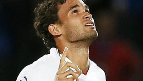 Brasileño Douglas será el nuevo lateral derecho del Barcelona