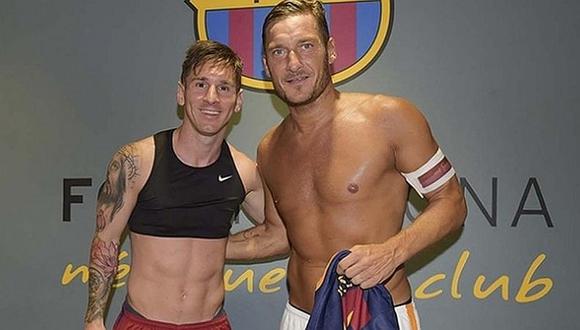 Lionel Messi sorprende a Francesco Totti por sus 40 años [VIDEO]