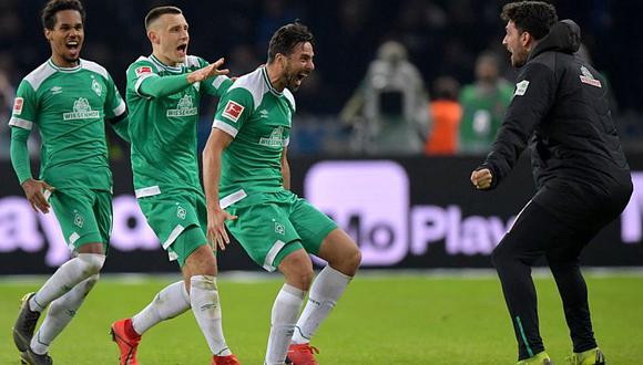 DT de Werder Bremen habló sobre la titularidad de Claudio Pizarro