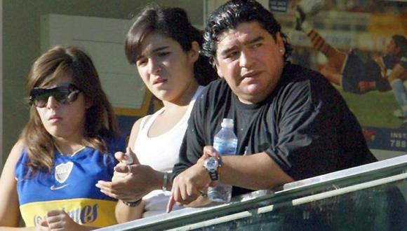 Abogado de Maradona envió fuerte mensaje a las hijas del '10' (Foto: Agencias)