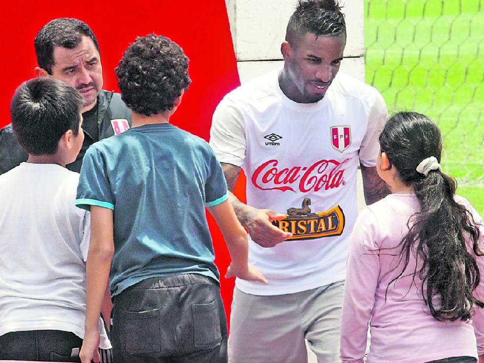 Selección peruana: Jugadores tuvieron visita de sus familiares e hinchas [FOTOS]