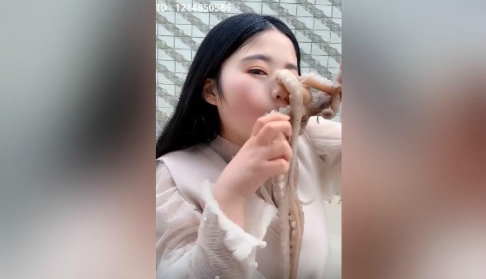 Usuarios de Facebook reaccionaron de diversas formas ante la insólita grabación. (Foto: Captura)