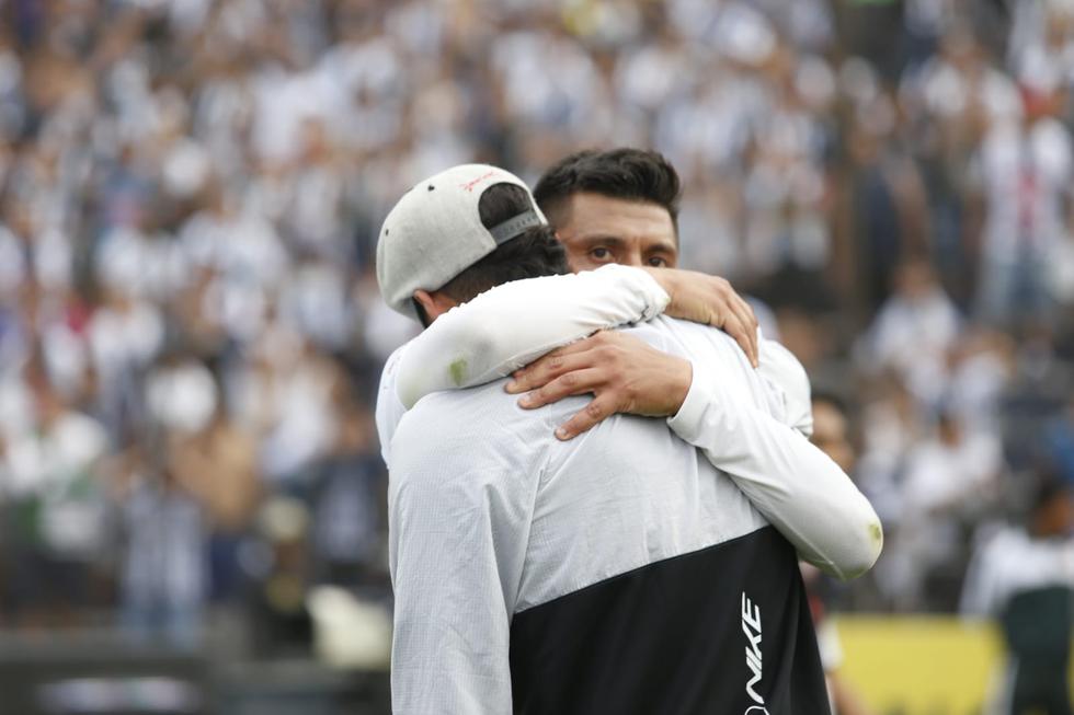 Los jugadores de Alianza Lima abandonaron cabizbajos el campo de Matute tras perder la final | Foto: GEC