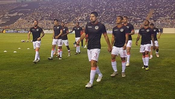 Universitario vs. Sport Rosario: 'cremas' llegaron 20 minutos antes del partido